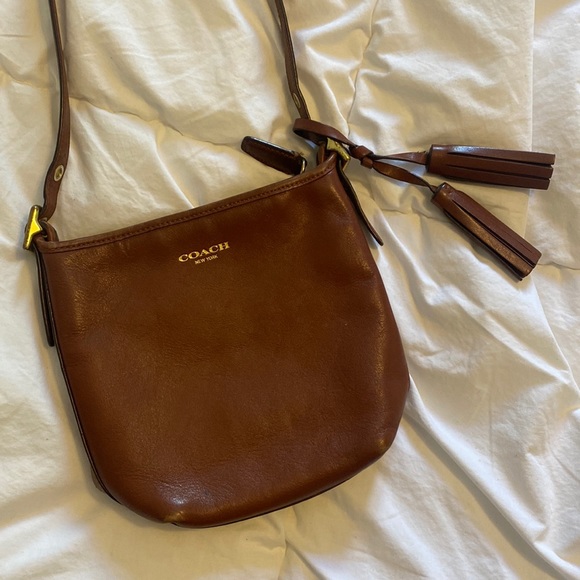 Coach purse. Classic style, leather. - Picture 1 of 2